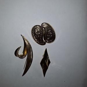 Set of 3 costume jewelry  scarf or lapel pins